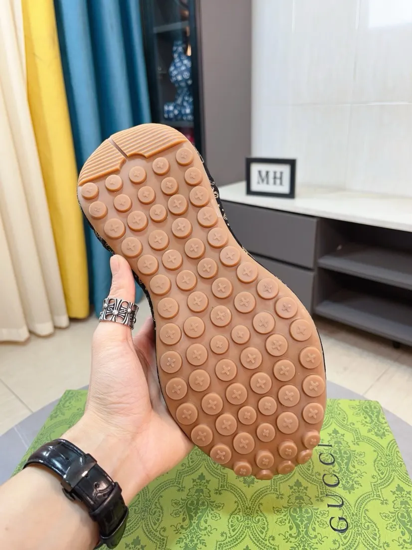 Men's shoes 💰560🌹🌹【GUCCI】pop-top casual sneakers with daddy outsole, breathable and comfortable, easy to walk, a versatile style for trendy men, upper with cowhide edged outsole design➕genuine leather lining➕Gucci's popular original outsole, sports and running style, super comfortable. Code number 38-44